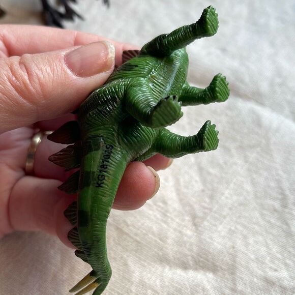 Lot of 6 1993 Kenner Jurassic Park Series small plastic dinosaurs - Picture 7 of 14